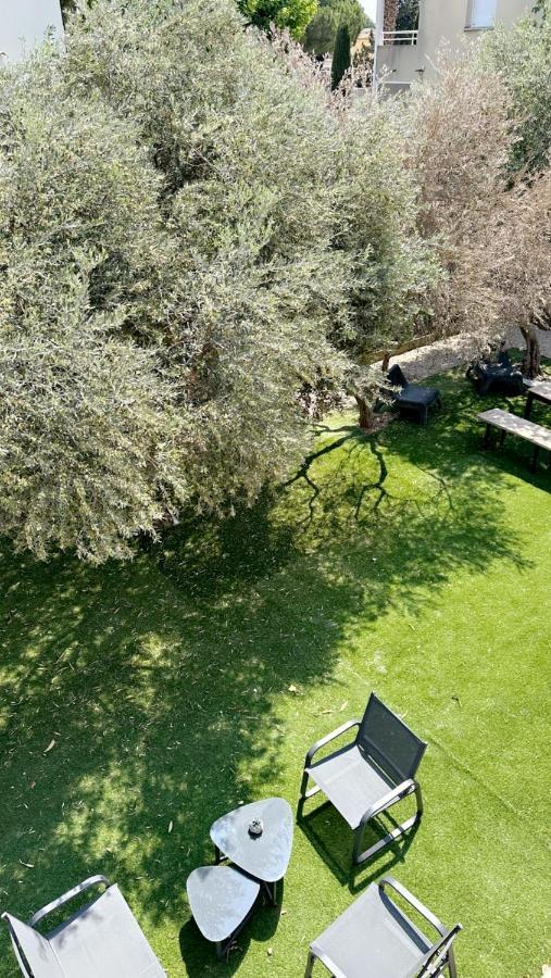 Les Oliviers Daire Arles Dış mekan fotoğraf